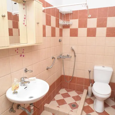 Little Yard & #2 Διαμέρισμα *