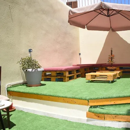 Little Yard & #2 Naxos City