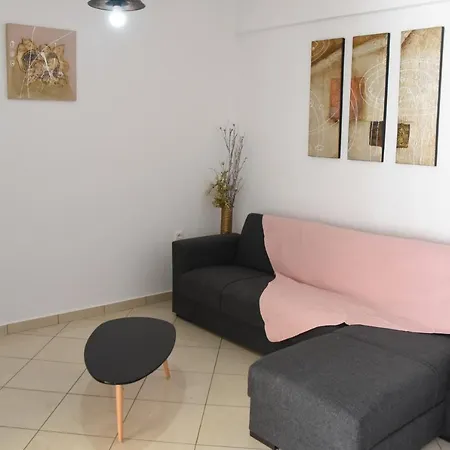 Little Yard & #2 Naxos City