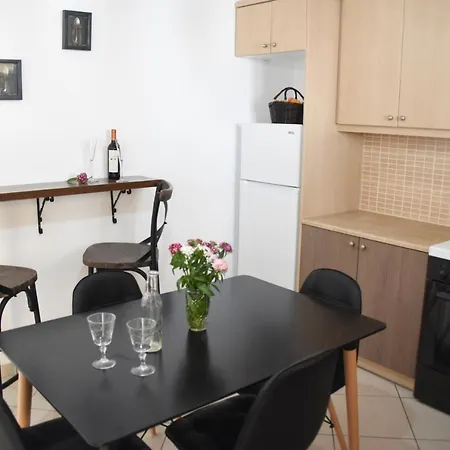 Little Yard & #2 Apartment Naxos City